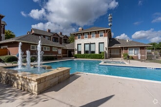 Building Photo - Bellwood Apartments