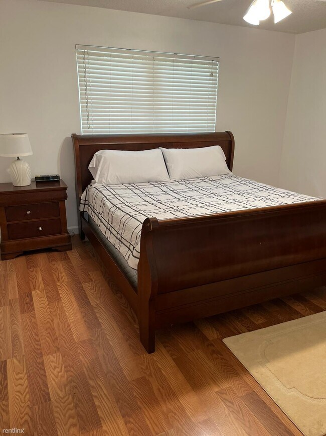 Foto del edificio - 3 br, 2 bath House - 210 South Teakwood Court
