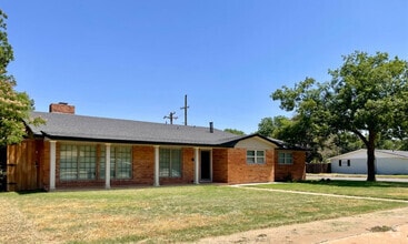 Building Photo - 2702 60th St