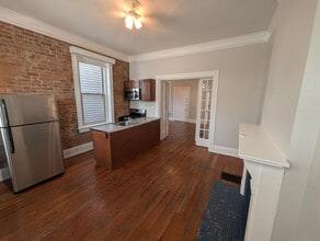 Building Photo - 225 Fosdick St