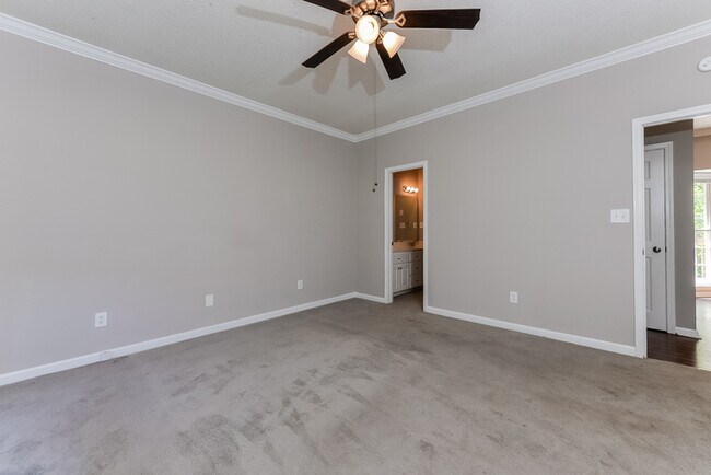 Foto del edificio - 139 Kentwood Ln