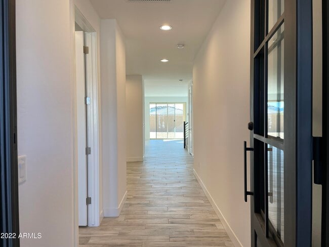 Foto del edificio - 21623 N 59th St