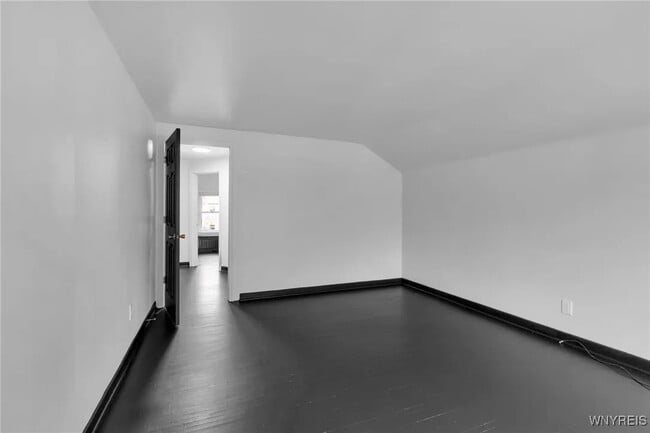 Building Photo - Callodine- 2 unit