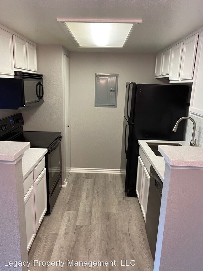 Foto del edificio - 10263 E Peakview Ave