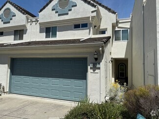 Building Photo - 12 Shoal Dr E