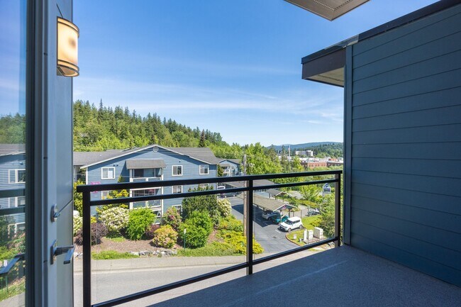 Building Photo - 500 32nd St