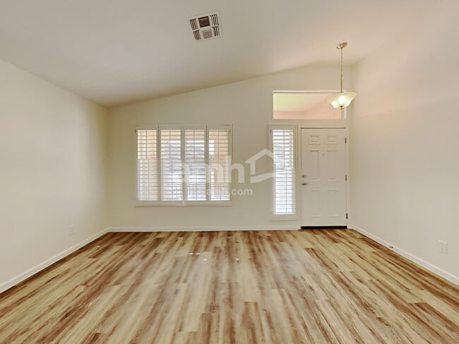 Foto del edificio - 3840 E Heather Ct