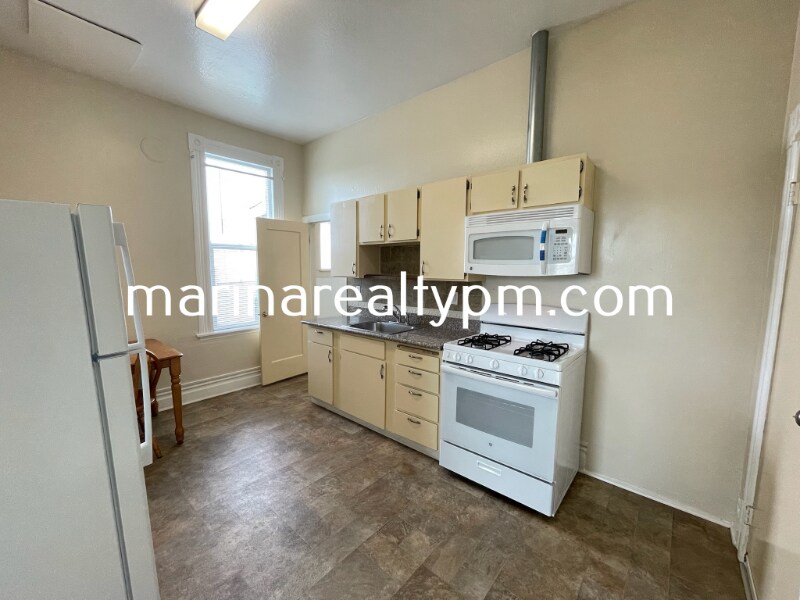 Foto principal - 1319 Sonoma Blvd