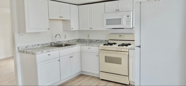 Photo - 301 Somerset St Apartment