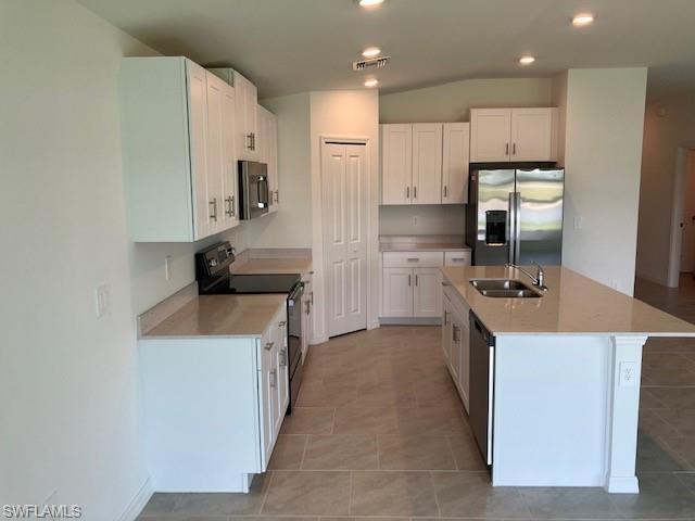 Building Photo - 12235 Savanna Lks Blvd