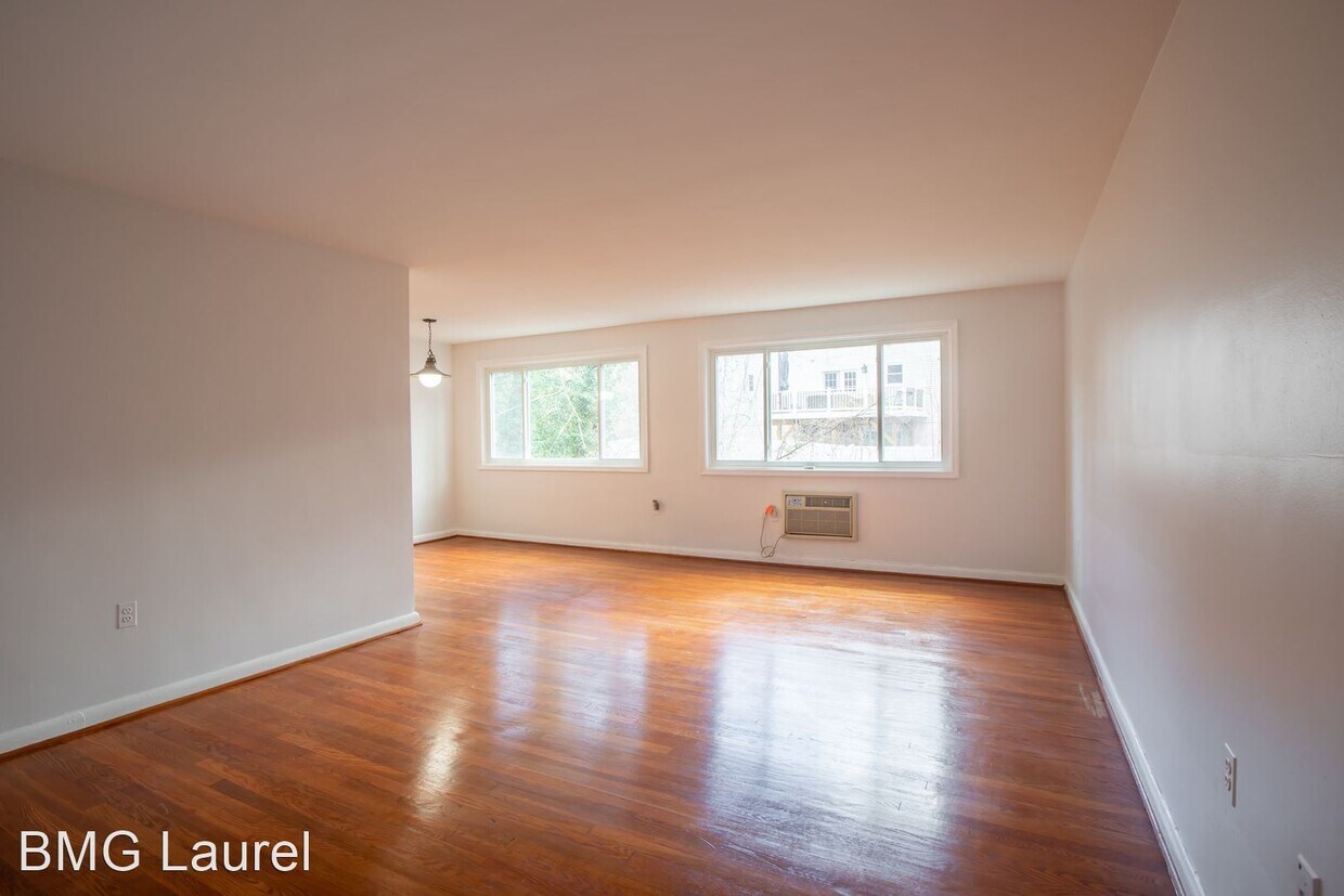Foto principal - 2 br, 1 bath House - 500 Thayer Ave (#402)