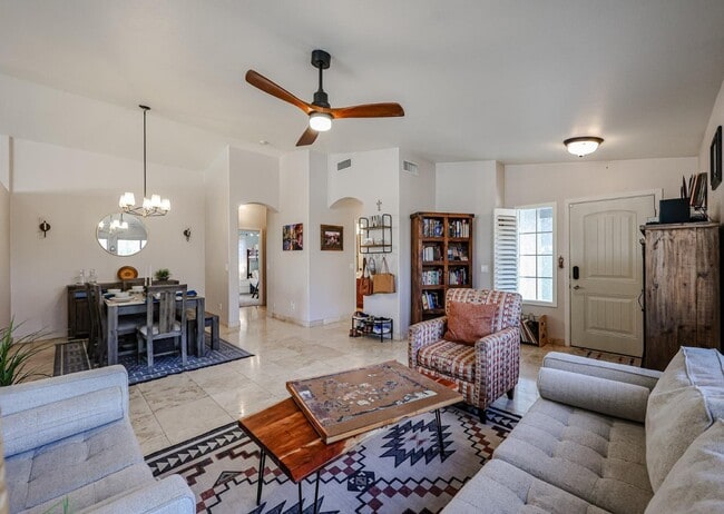 Building Photo - 4010 E Sidewinder Ct