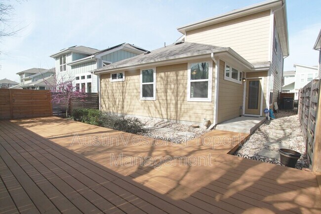 Foto del edificio - 1507 Homespun Rd