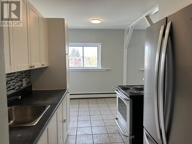 Photo du bâtiment - 220 Ashland Ave