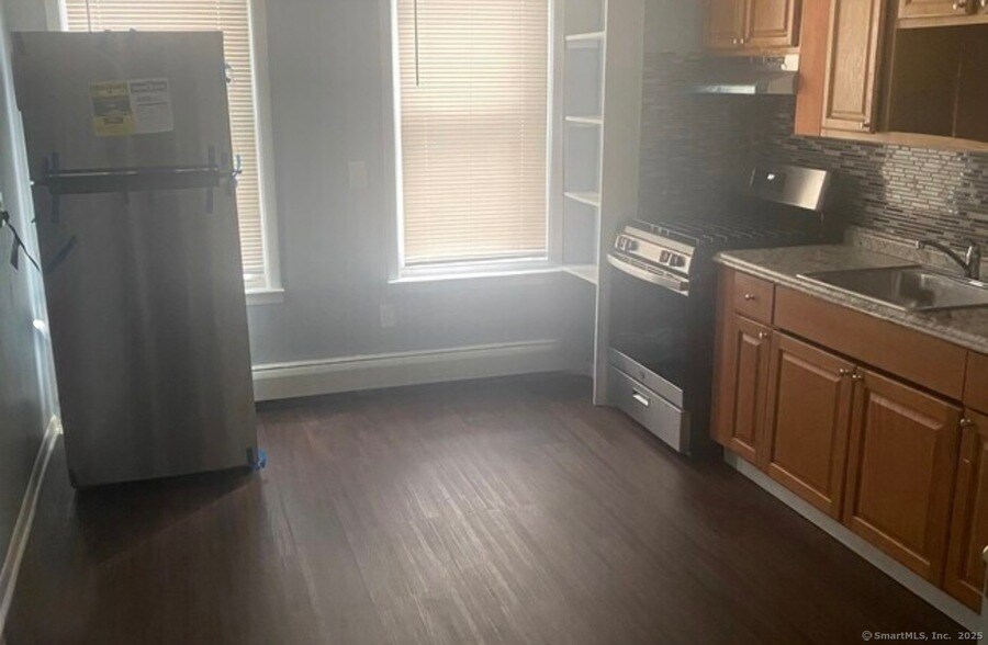 Foto principal - 1322 Stratford Ave