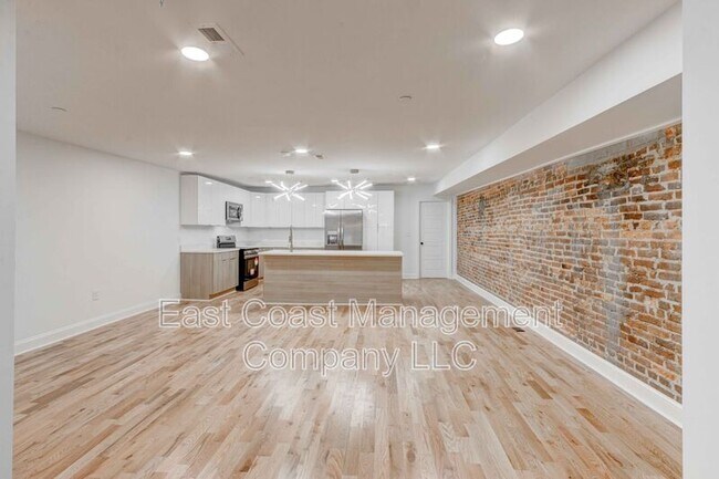 Foto del edificio - 230 S Wolfe St