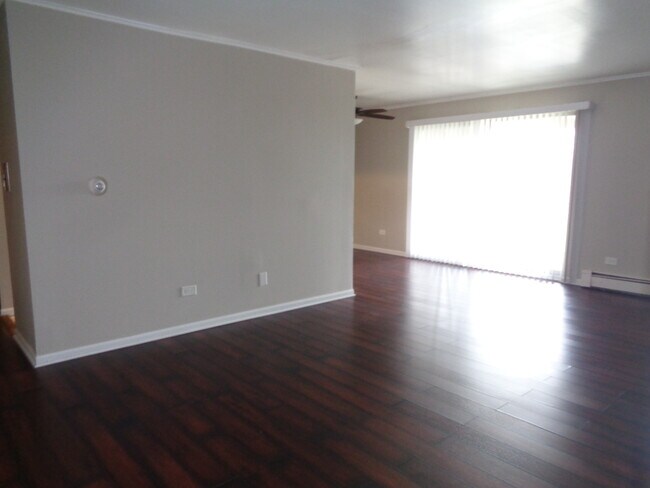 Foto del edificio - 4420 W 111th St