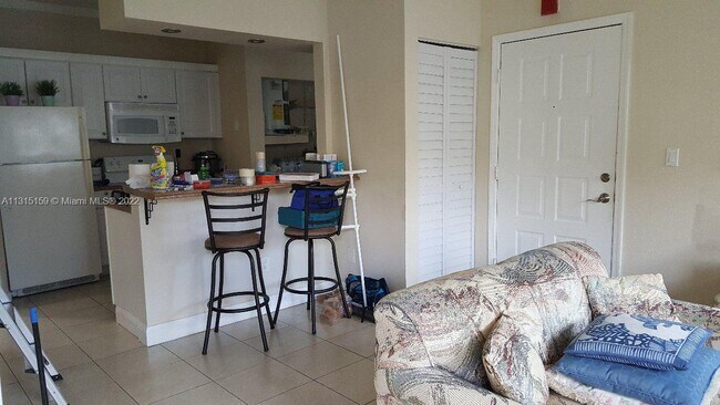 Foto del edificio - 18310 NW 68th Ave