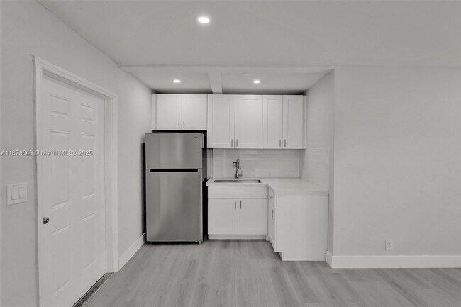 Foto del edificio - 5657 Grant St