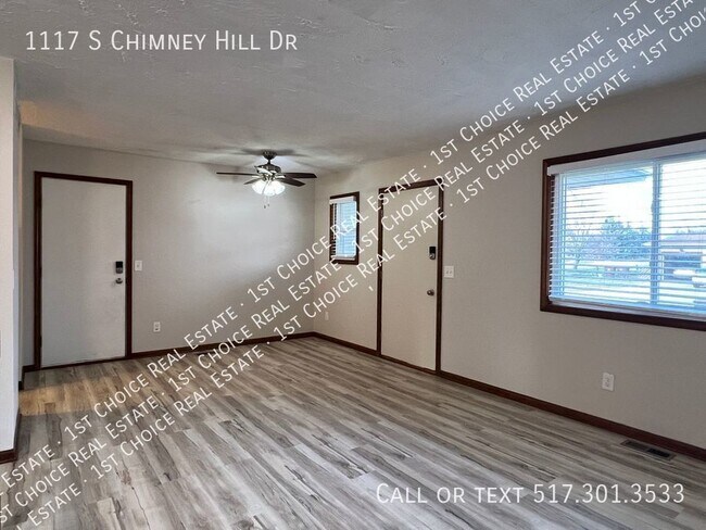 Foto del edificio - 1117 S Chimney Hill Dr