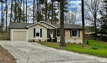 Building Photo - 2413 Pentland Dr