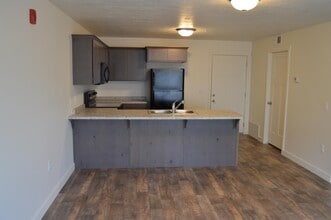 Building Photo - 531 S 850 E