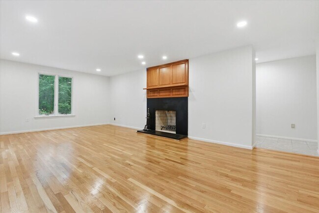 Foto del edificio - 183 Kings Grant Rd