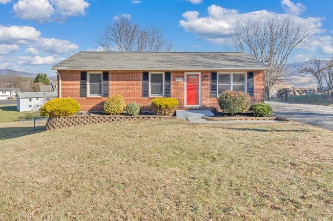 Building Photo - 359 Hillview Dr