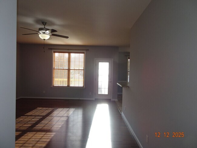 Foto del edificio - 3 Bedrooms, 2.5 Bathrooms Single Family Home