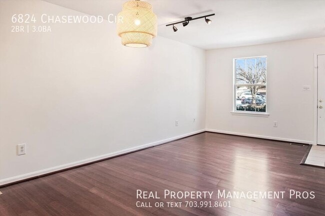Foto del edificio - 6824 Chasewood Cir