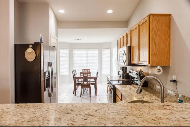 Building Photo - 2821 N 107th Dr