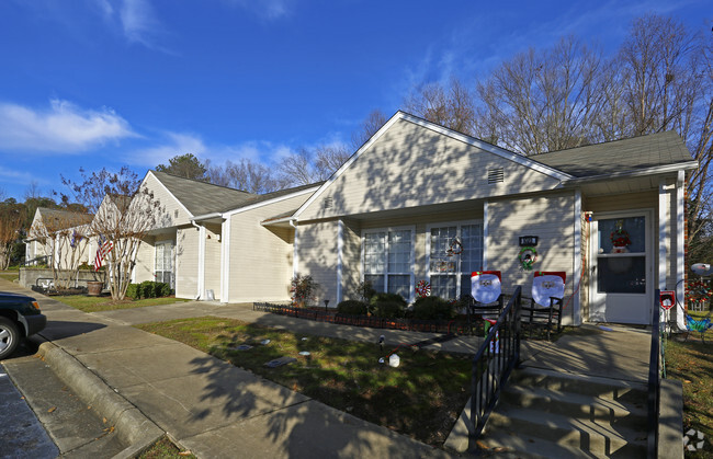 Building Photo - Residences at Haymount