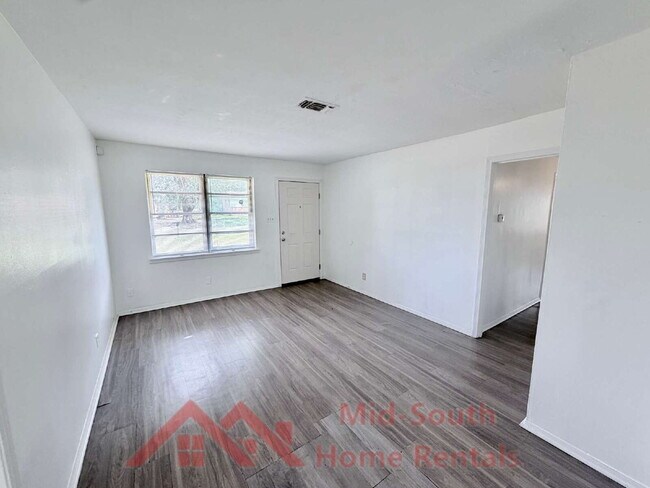 Foto del edificio - 5057 Gill Rd