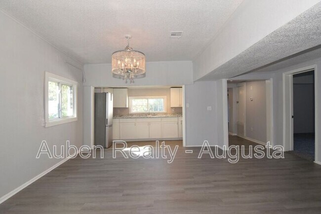Foto del edificio - 1015 8th St