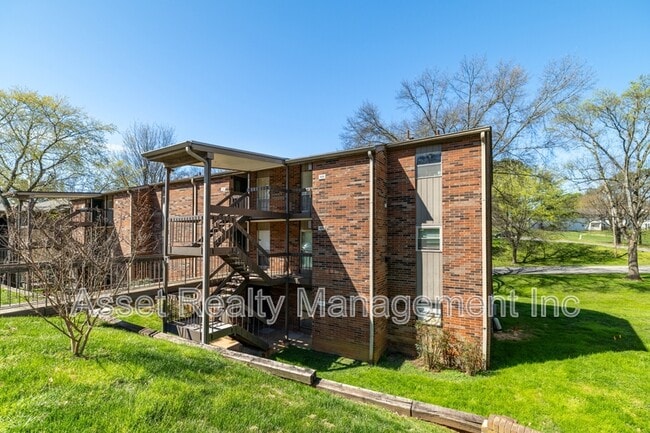 Photo - 431 Canberra Dr Apartment