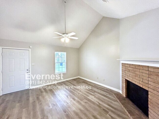 Building Photo - 7091 Foxhall Dr