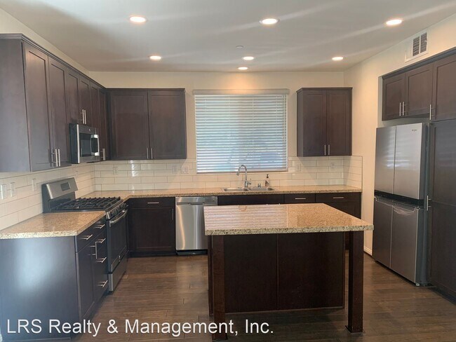 Building Photo - 3 br, 2.5 bath House - 20030 Dampa Ln.