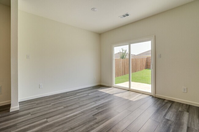 Foto del edificio - 778 Camden Dr