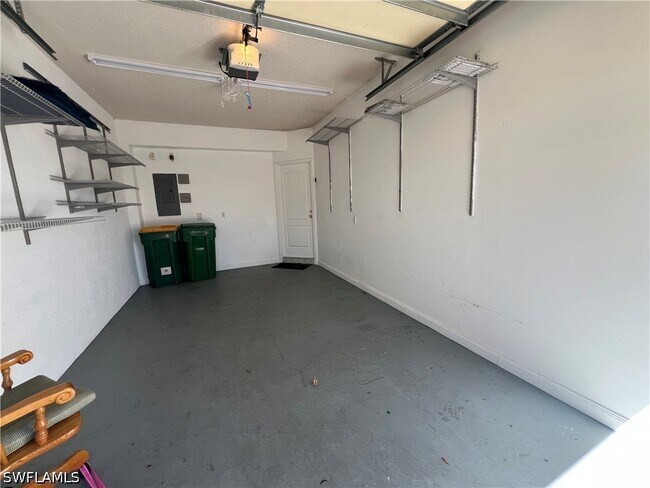 Foto del edificio - 5365 Cove Cir