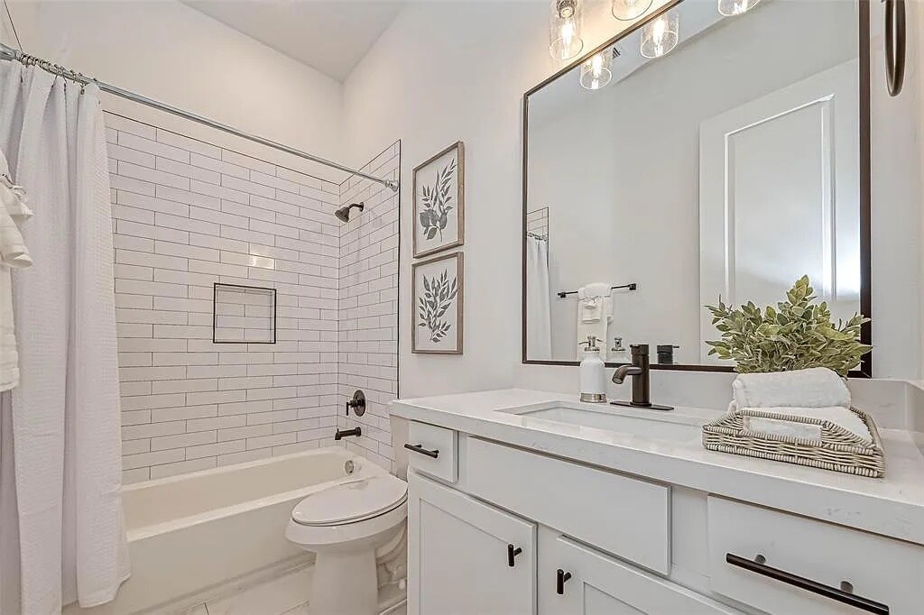 Foto principal - 9306 Arledge St
