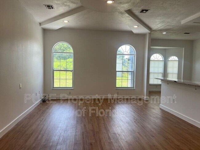 Foto del edificio - 14232 SW 8th Ave