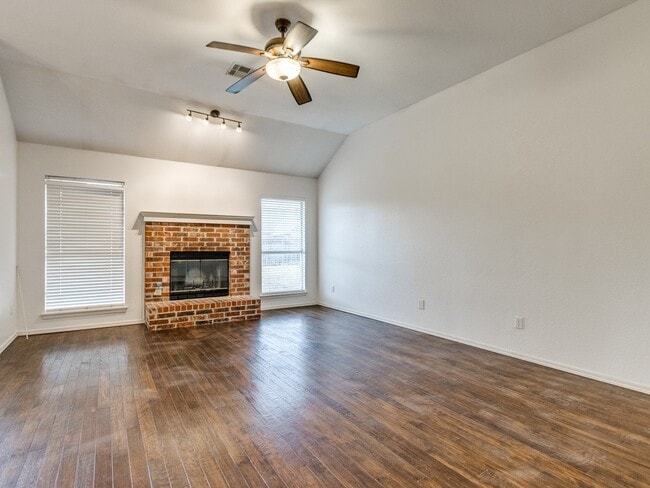Building Photo - 1717 Foxfire Rd