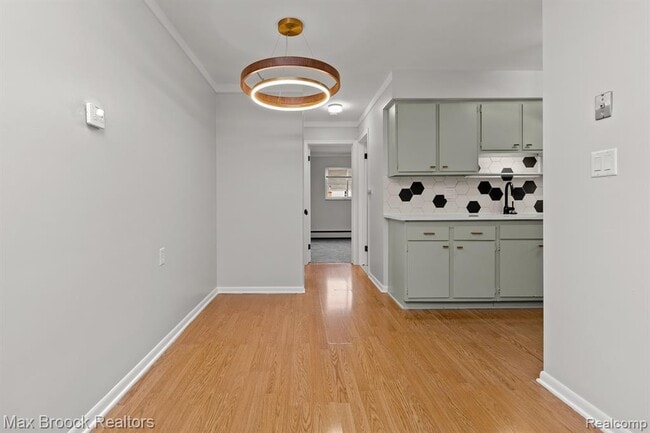 Building Photo - 15249 E 9 Mile Rd