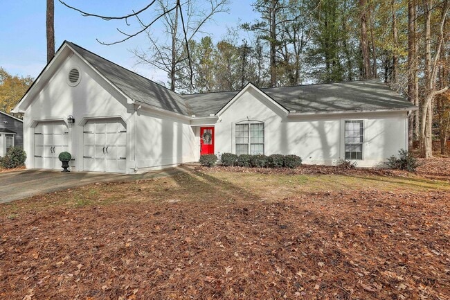 Building Photo - Fully Renovated 3/2 Ranch in Starr's Mill