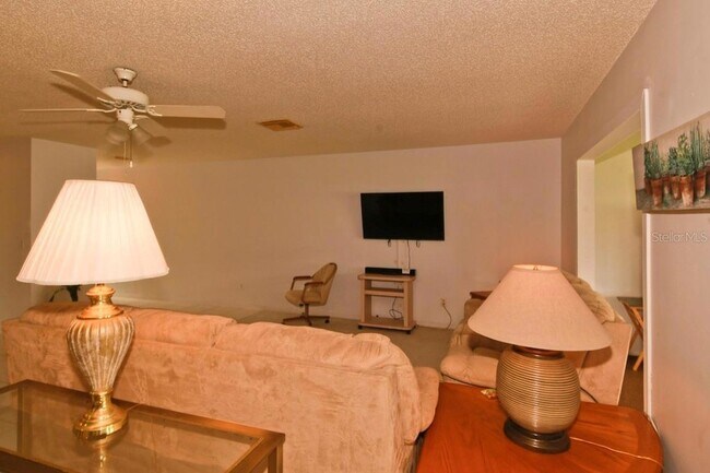 Foto del edificio - 2008 Hereford Dr