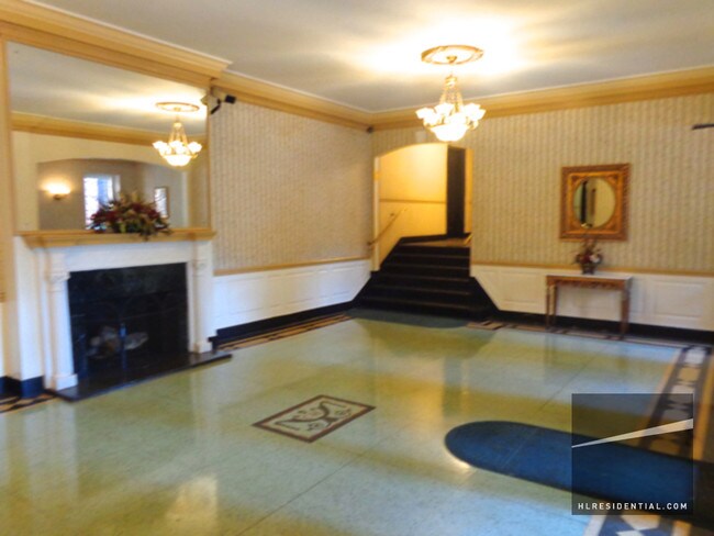 Foto del edificio - 657 E 26th St