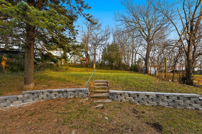 Foto del edificio - 4677 N 60th St