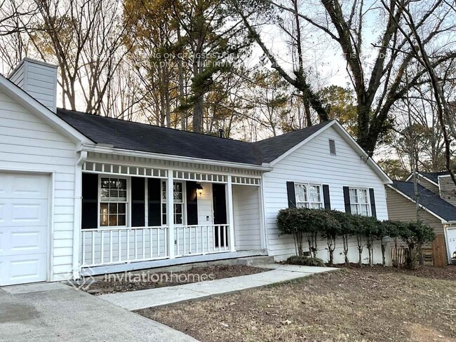 Building Photo - 305 N Briar Ridge