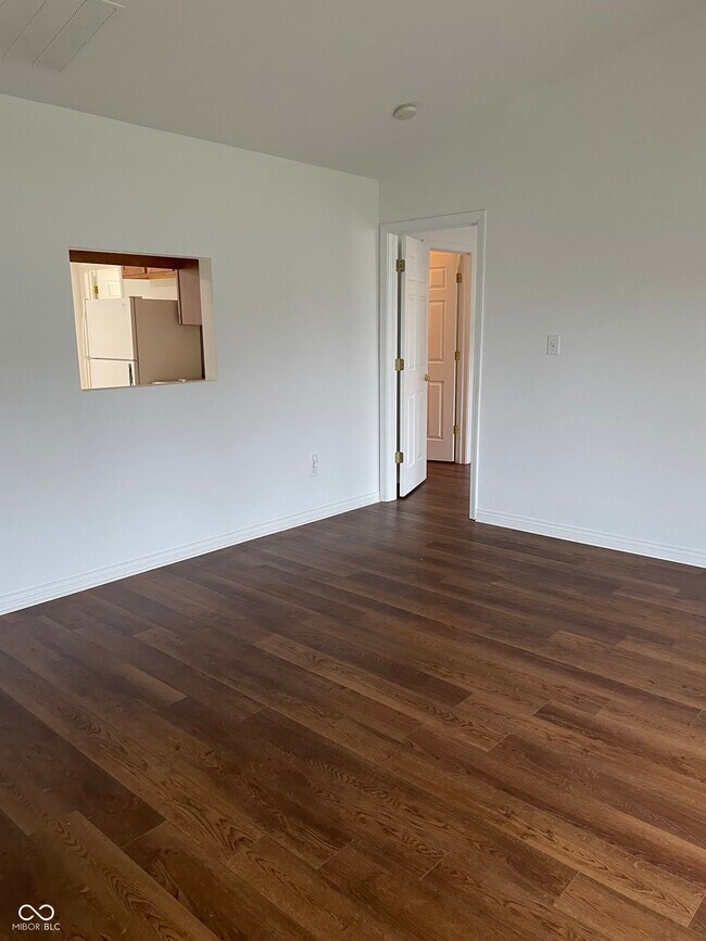 Foto del edificio - 1195 Count Turf Ct