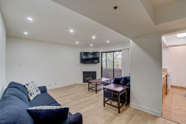 Foto del edificio - 6861 N 2200 W